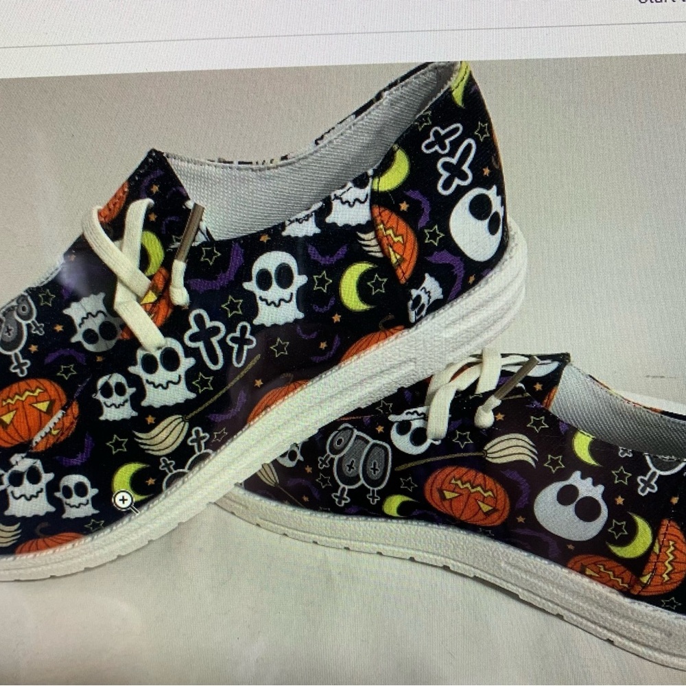 Halloween Light Weight Women’s Sneakers Slip On Size 9